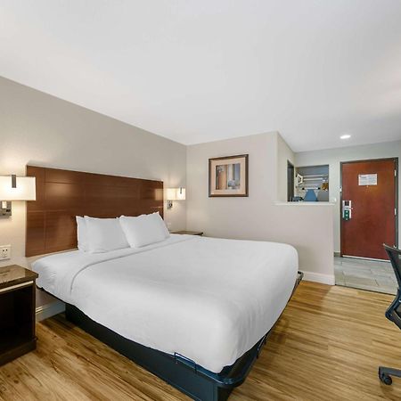 Quality Inn & Suites Сакраменто Екстериор снимка
