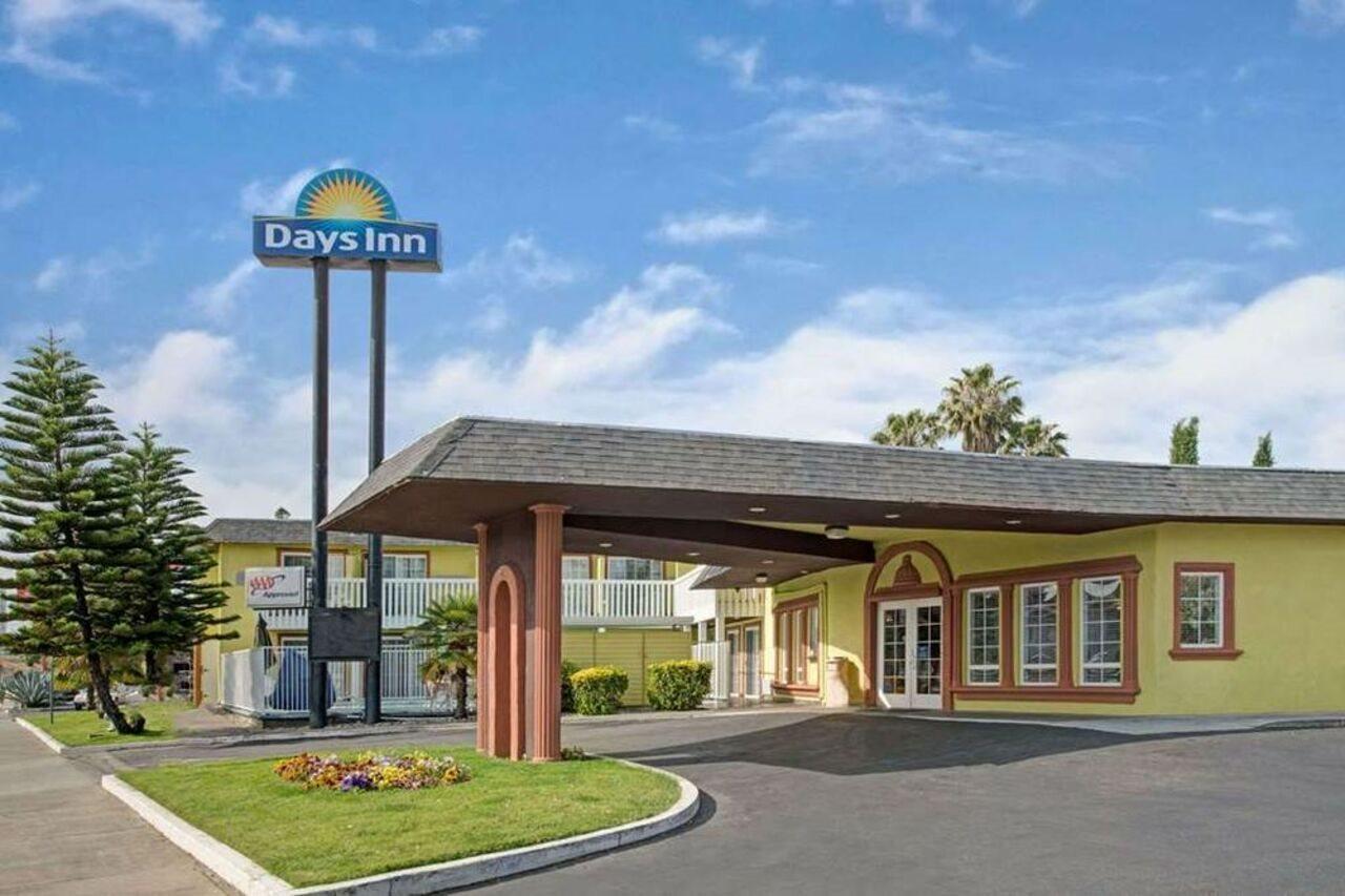 Quality Inn & Suites Сакраменто Екстериор снимка