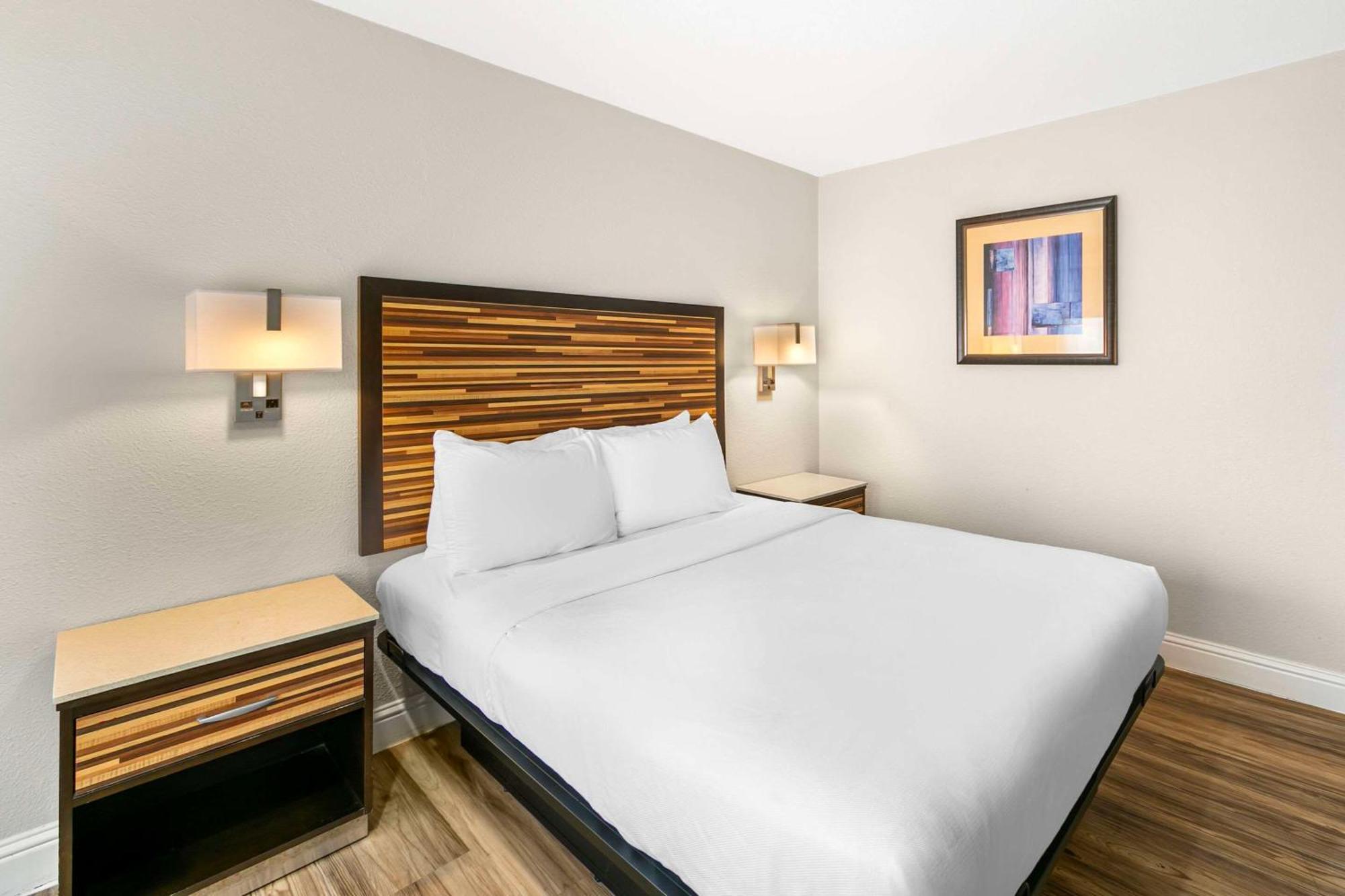 Quality Inn & Suites Сакраменто Екстериор снимка
