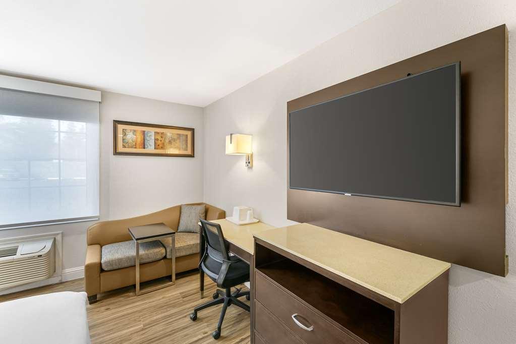 Quality Inn & Suites Сакраменто Стая снимка