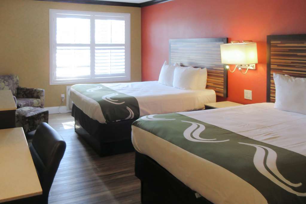 Quality Inn & Suites Сакраменто Стая снимка